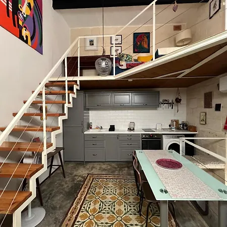 Valletta's Charming Loft Apartment *